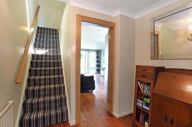 4 bed Detached for sale Image 11