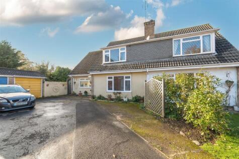 Olde Farm Drive, Blackwater, Camberley