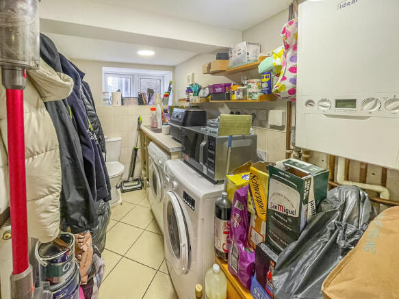 3 bed Semi-Detached for sale Image 12