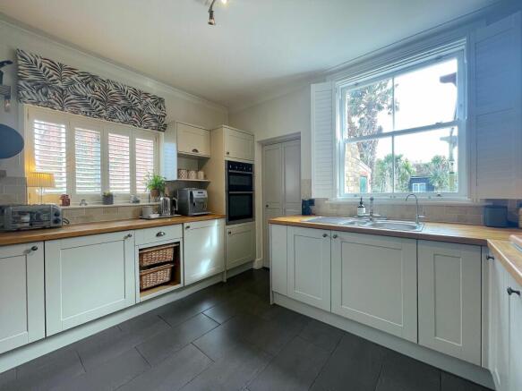 Kitchen (1)
