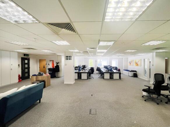M31stFloorMillenniumCentrePH06.jpg