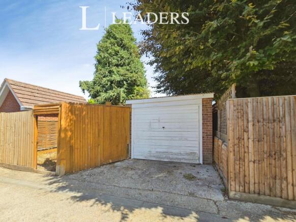 Garage & Parking