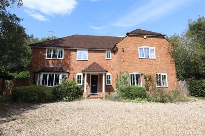 The Rectory, The Village, Finchampstead (32).JPG