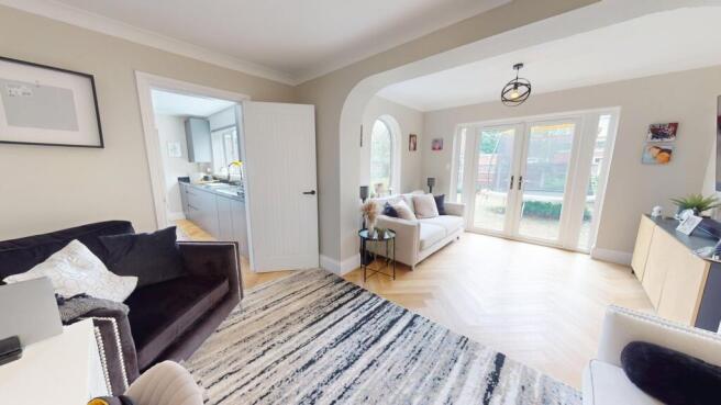 4 bed Detached for sale Image 7