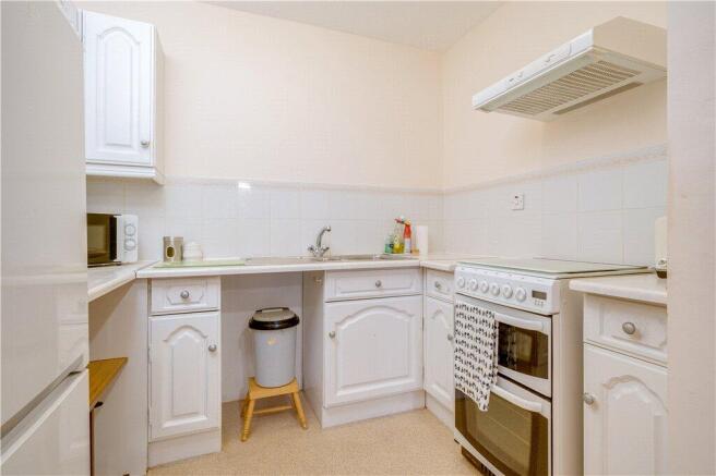 2 bed Apartment for sale Image 4