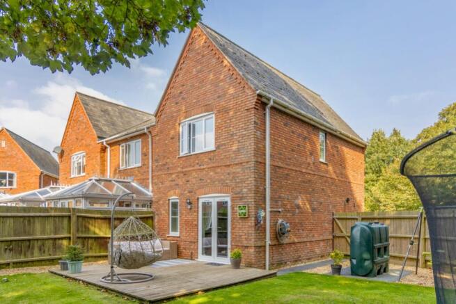 28 Churchgate (Sutterton)-13