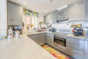 11, Ainger Close, Aylesbury HP19 8JW