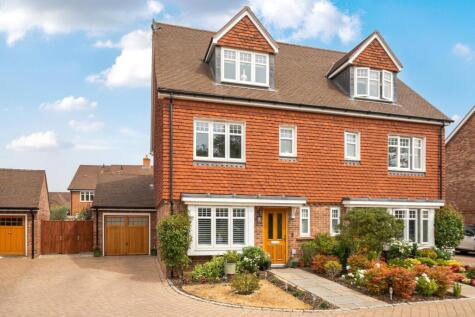 Harper Drive, Cranleigh, GU6