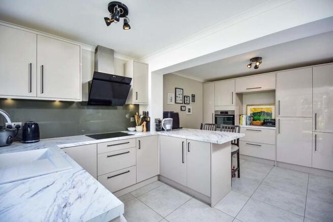 Kitchen/Breakfast