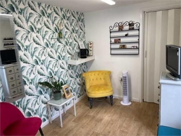 Garden Room/Office/Hobby Room