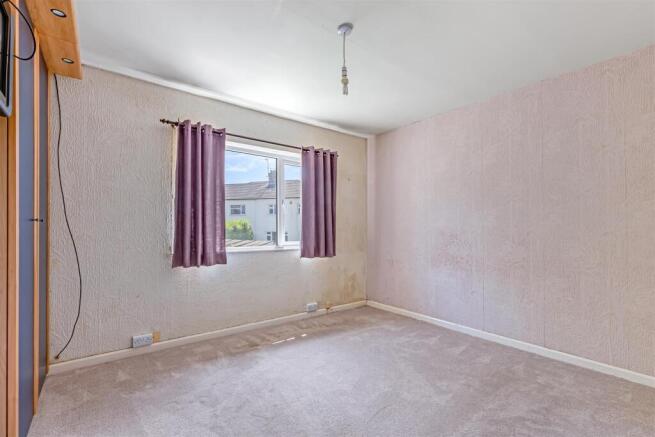 3 bed Semi-Detached for sale Image 9