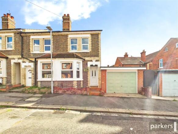 3-bed terraced on Lennox Road, Reading, Berkshire, RG6, £350,000