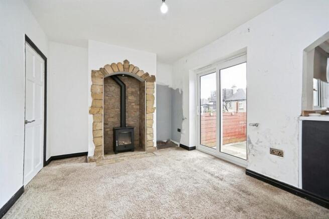 3 bed Semi-Detached for sale Image 6