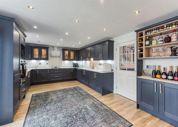 43 Henry Fowler Drive-07.jpg