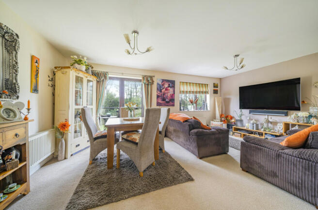 Living/Dining Room