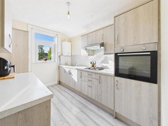 4 bed Terraced for sale Image 7