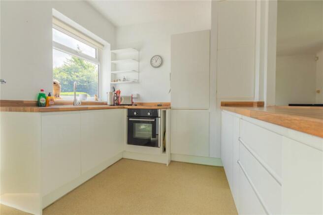 3 bed Bungalow for sale Image 10