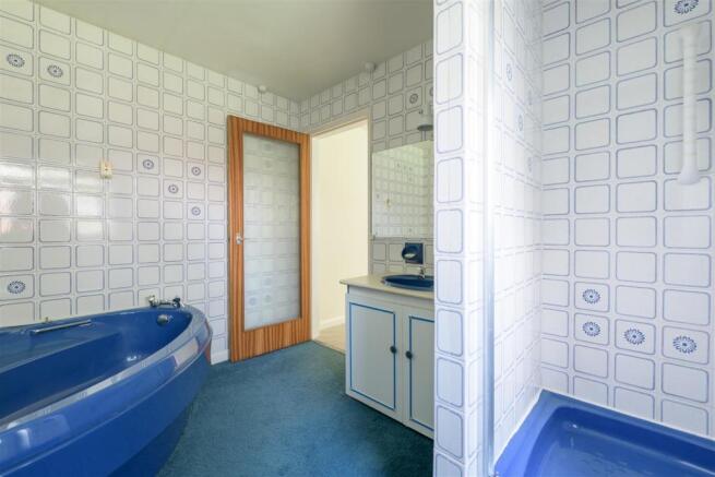 En-suite Bathroom
