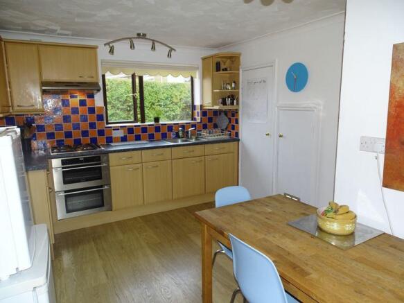 Kitchen/Dining...