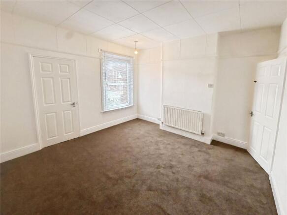 3 bed Terraced to rent Image 8