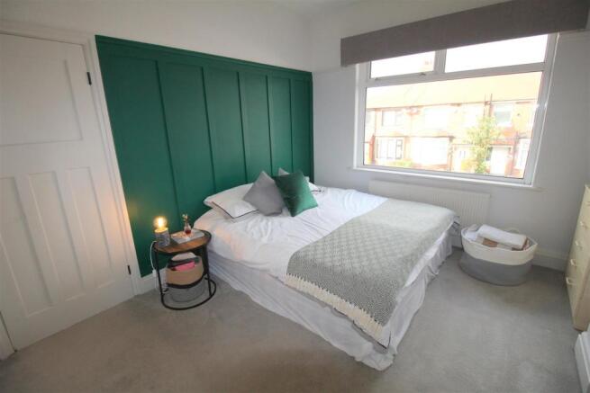 Cudworth Road, 26, bed 1 (2).JPG
