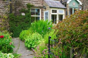 3, Hartle Green, Uppertown Lane, Matlock DE4 2BJ