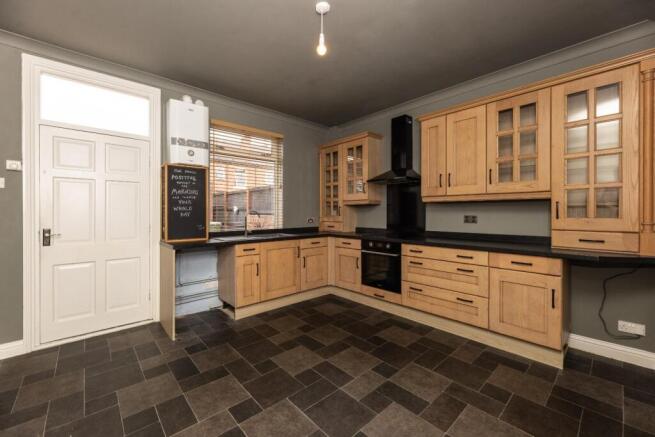 2 bed Terraced for sale Image 5