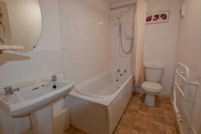 5Bathroom