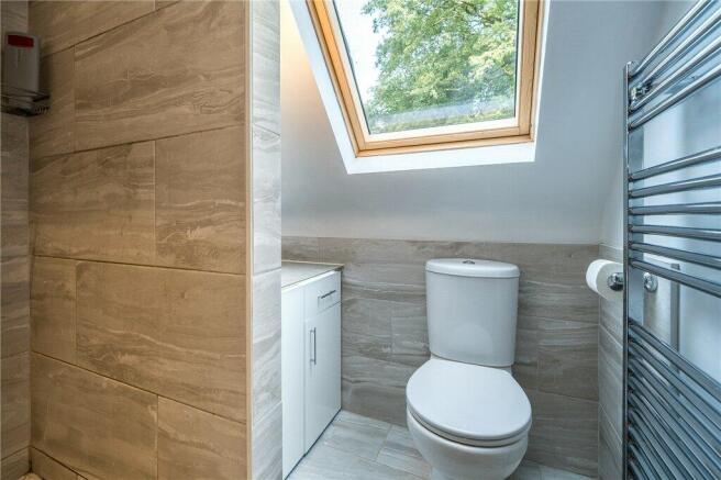 Main En-Suite