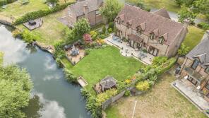 5, Dewe Lane, Burghfield, Reading RG30 3SU