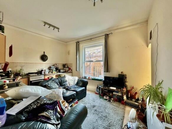 Lounge/Kitchen