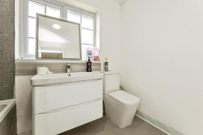 2 bed Semi-Detached for sale Image 6