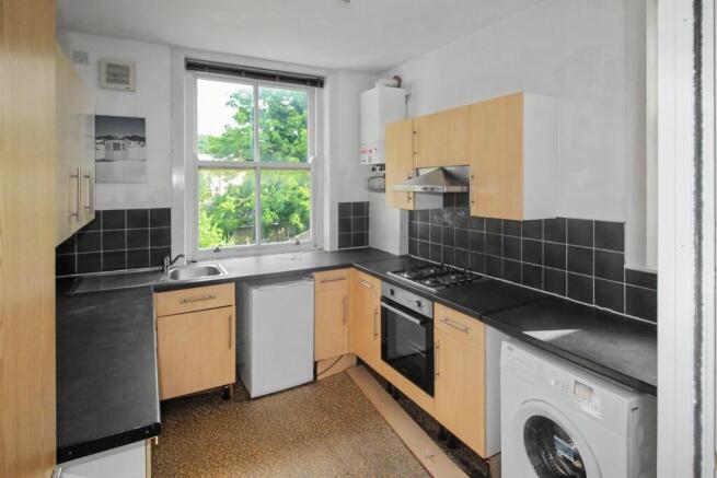 8 bed House of Multiple Occupation for sale Image 7