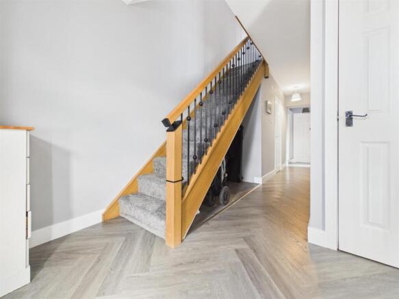 4 bed Terraced for sale Image 12