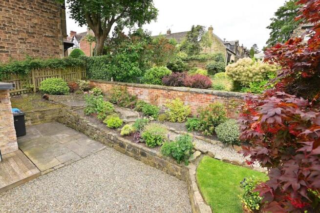 2 bed Flat for sale Image 7