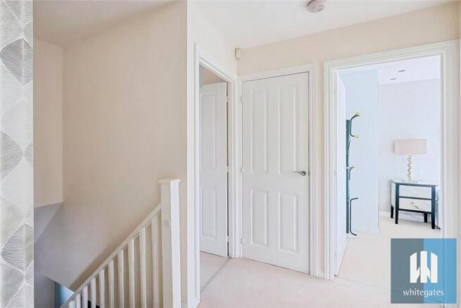 4 bed Detached to rent Image 11