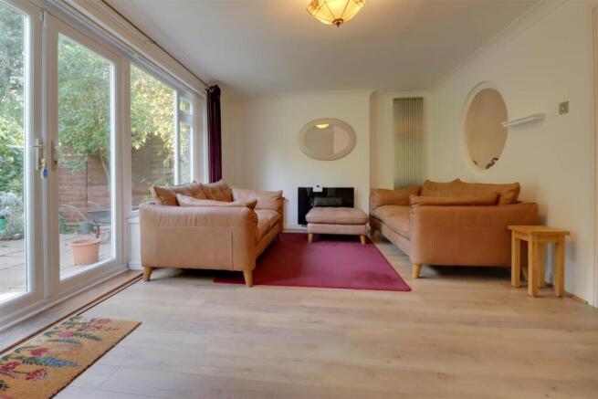 66 BEAUCHAMPS DRIVE INSIDE-7.jpg