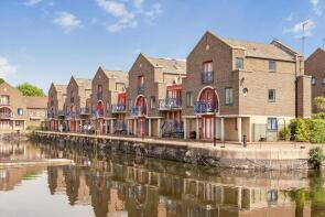 11, Peartree Lane, London E1W 3SR
