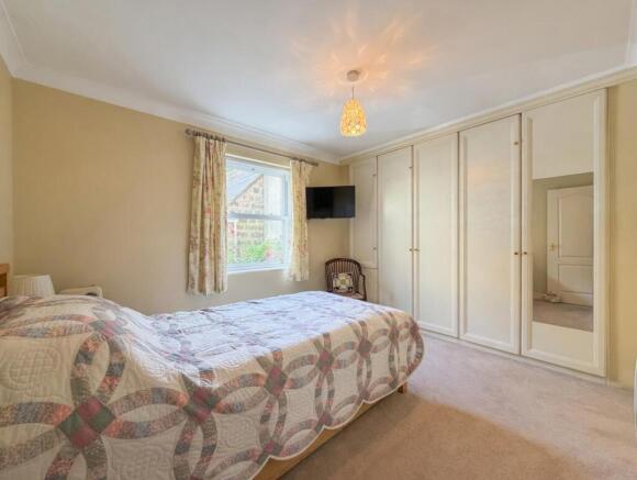 2 bed Retirement Property for sale Image 4