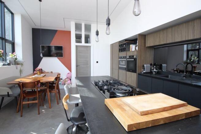 Kitchen/Living...