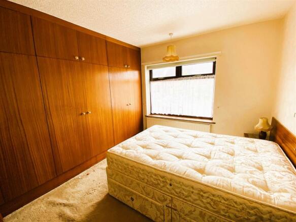 bed 2.JPG