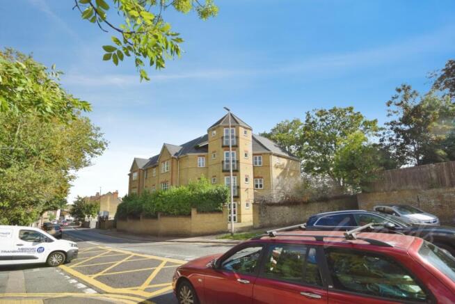 london road front