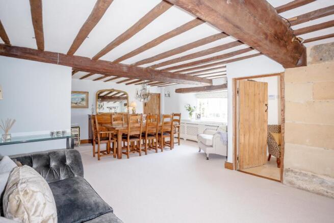 Sitting Room / Dining Room