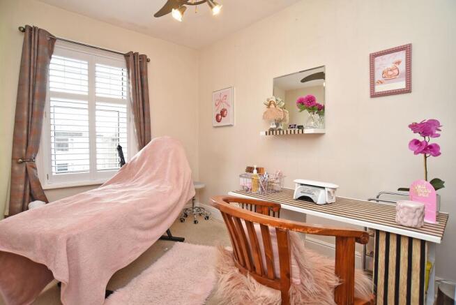 3 bed Semi-Detached for sale Image 9