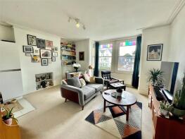 First Floor Flat, 332, High Road, Wood Green, London N22 8JW