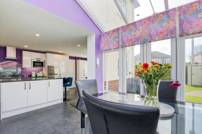 3 bed Semi-Detached for sale Image 11