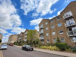 Flat 18, 1 Fawley Lodge, Millennium Drive, London E14 3GA