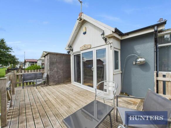 2 bed Chalet for sale Image 11