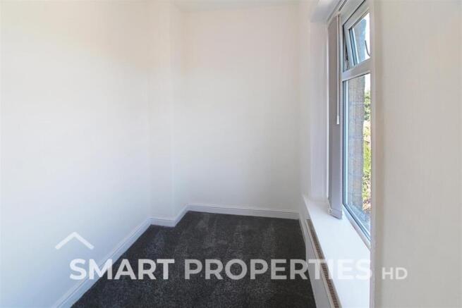 3 bed Terraced to rent Image 11
