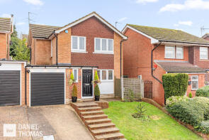 9, John Eliot Close, Nazeing, Waltham Abbey EN9 2NZ